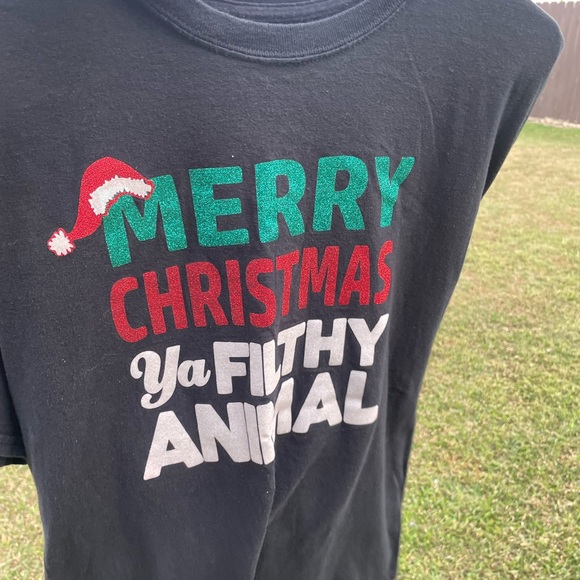 Merry Christmas ya filthy animal Home alone graphic tee - Picture 15 of 15